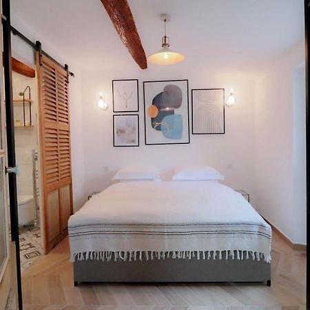 Апартаменты Aubernon Luxurious, Newly Renovated Flat In Heart Of Old Антиб Экстерьер фото