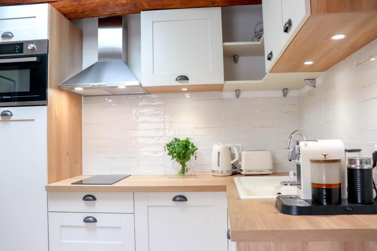 Апартаменты Aubernon Luxurious, Newly Renovated Flat In Heart Of Old Антиб Экстерьер фото