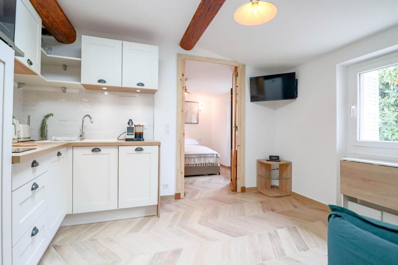 Апартаменты Aubernon Luxurious, Newly Renovated Flat In Heart Of Old Антиб Экстерьер фото